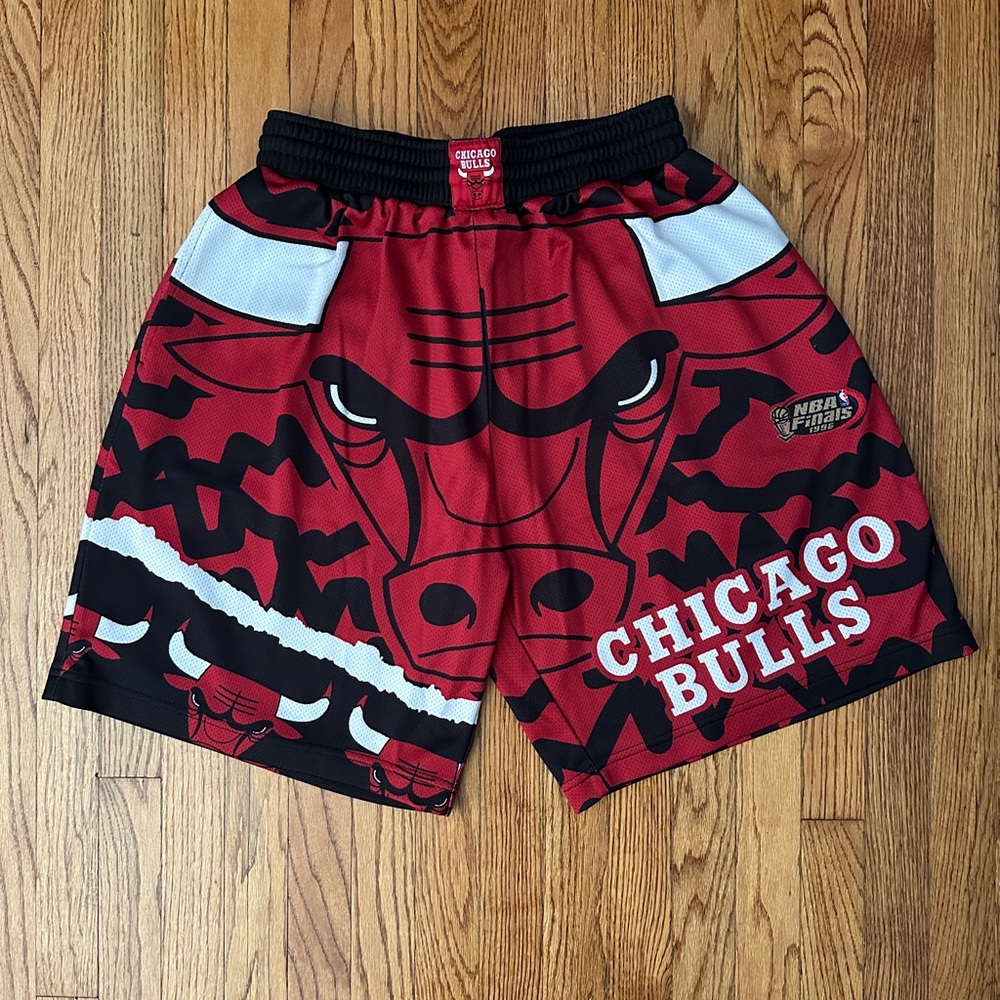 Mitchell & Ness Chicago Jumbotron 2.0 Shorts